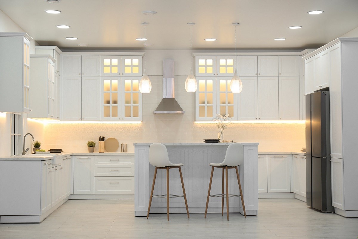 Comment planifier l'éclairage d'une cuisine ou d'une kitchenette?  - 1