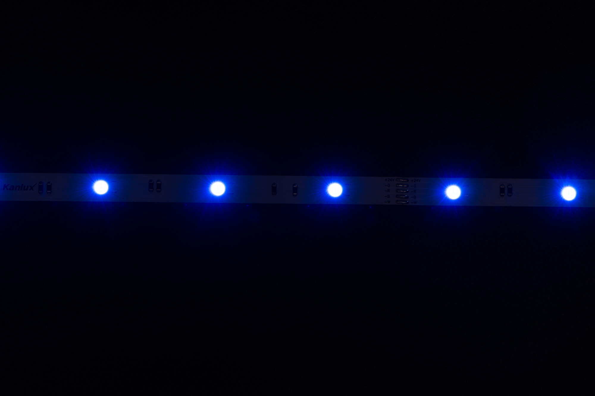 L48 9W/M 24IP00-RGBW LEDSZALAG