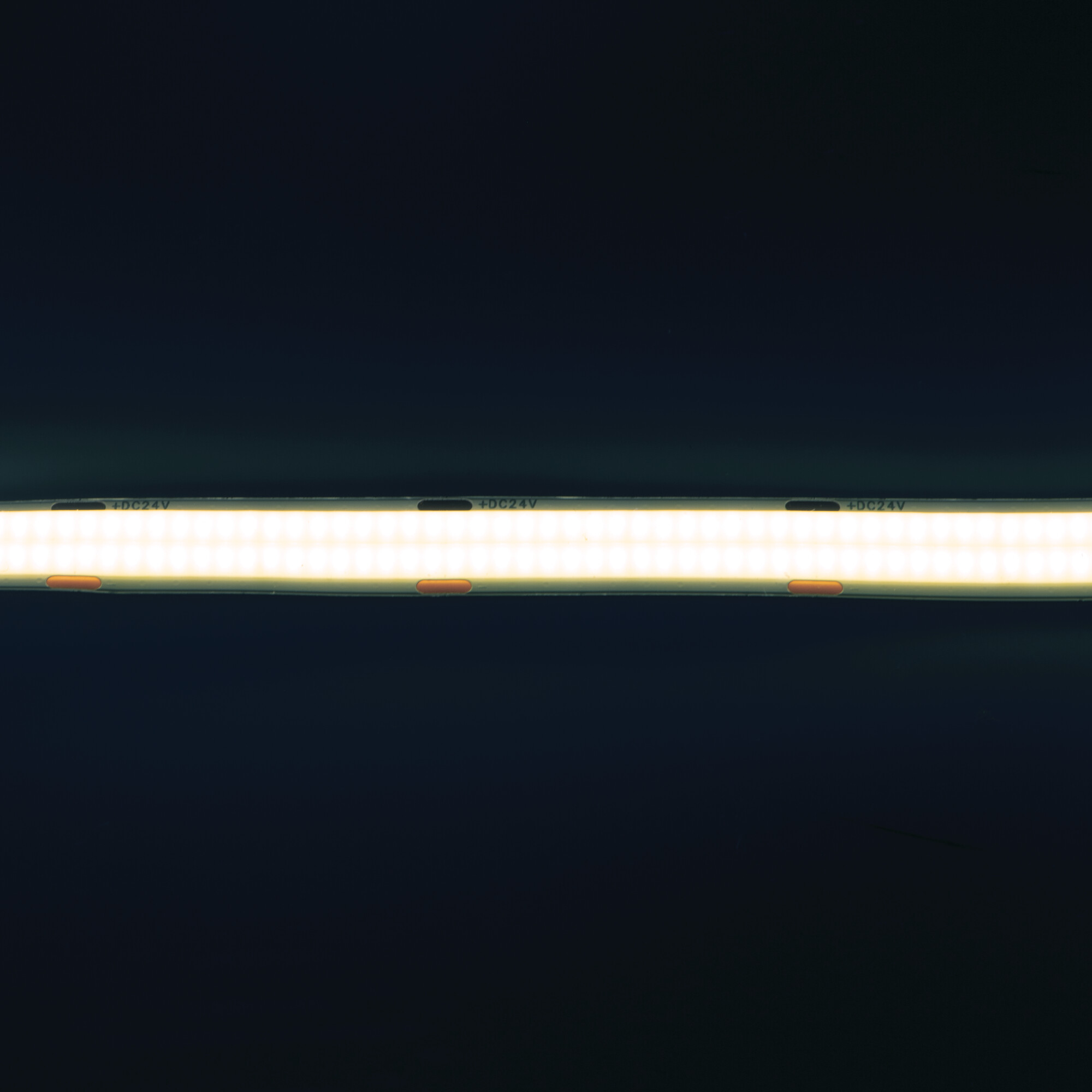 LCOB2L 28W/M24IP00-CW LEDSZ.