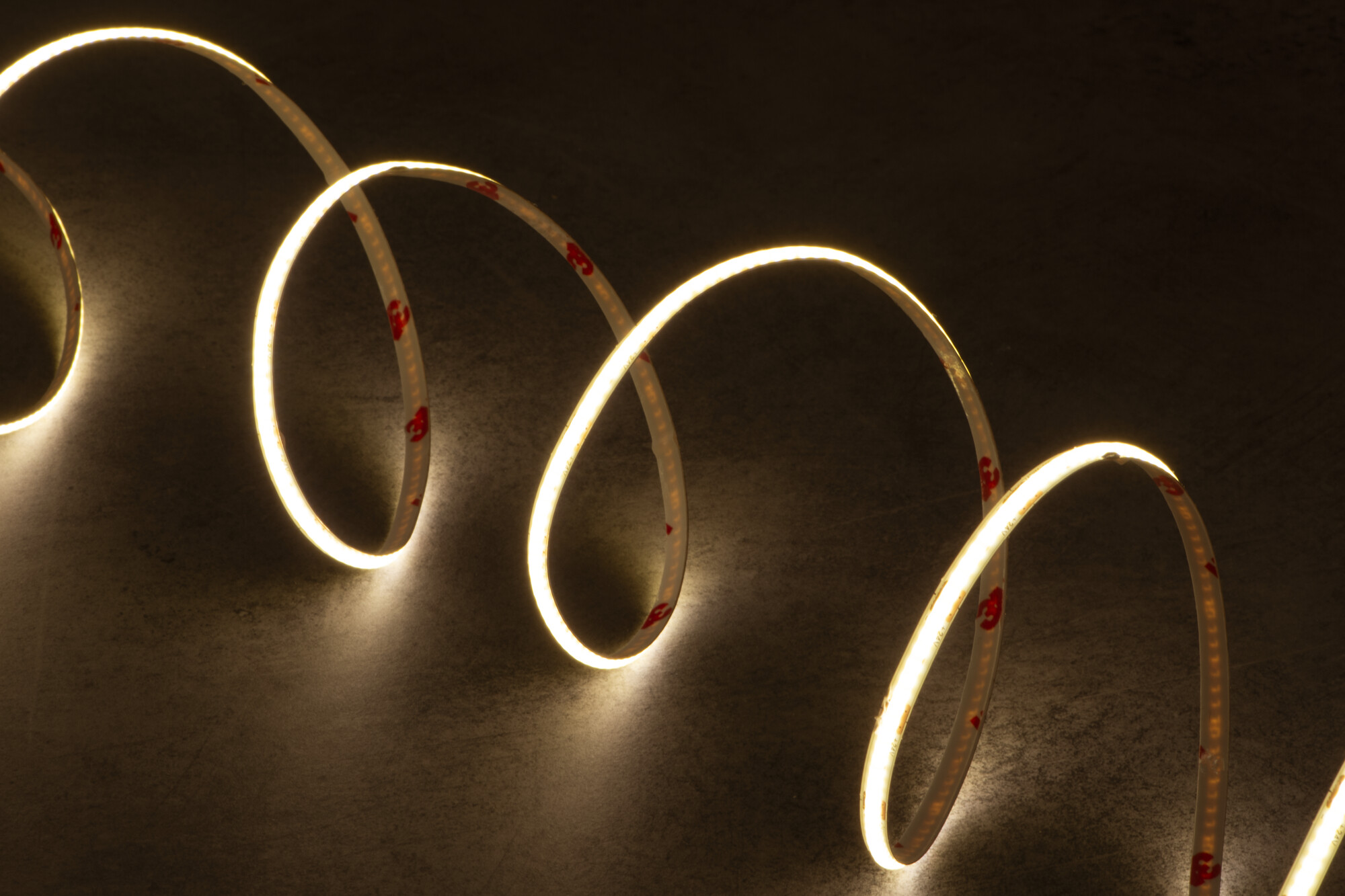 LCOB S 8W/M24IP00-WW LEDSZ.