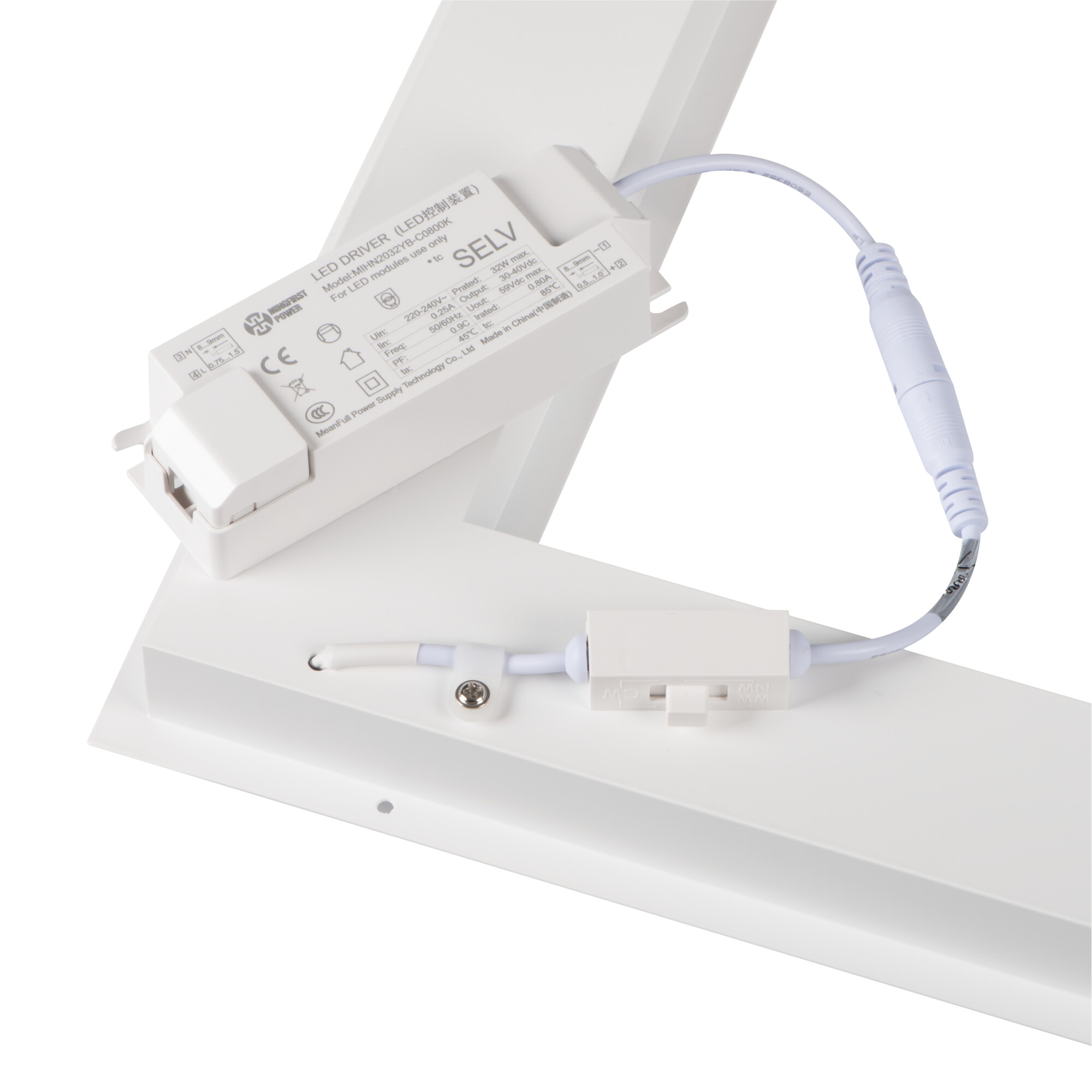 AVAR W U 6060 32W-CCT vil.ker.