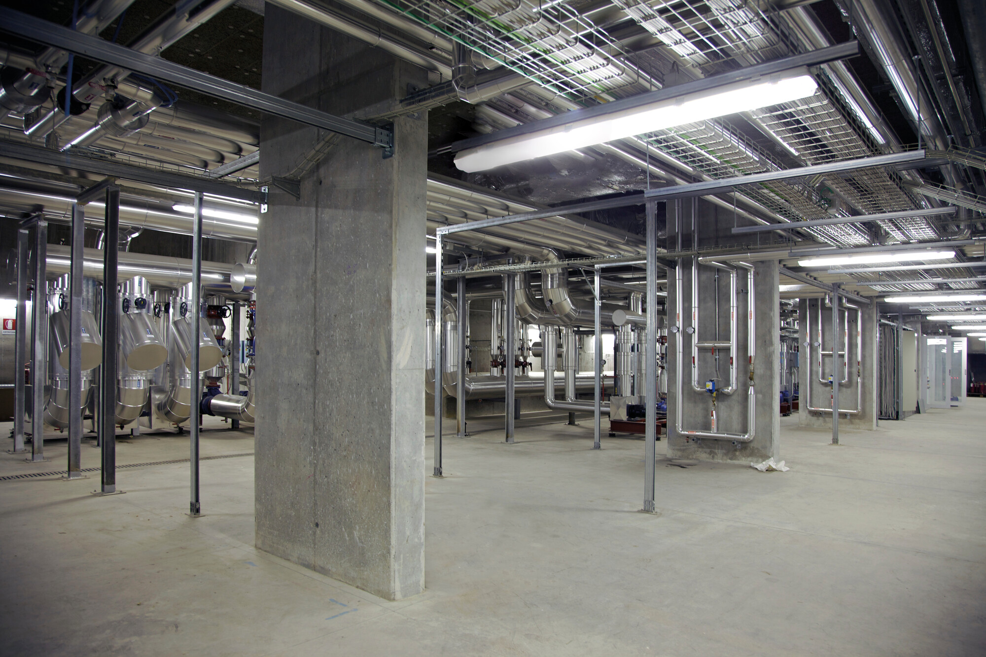 MAH PRO EM 38W 12R-NW lámpa