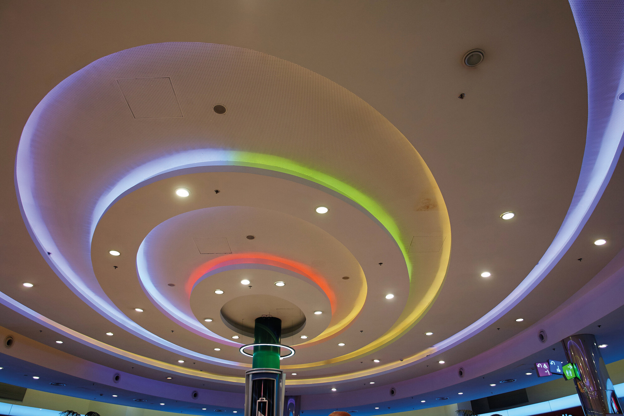 CON P 10 RGB CP összekötő