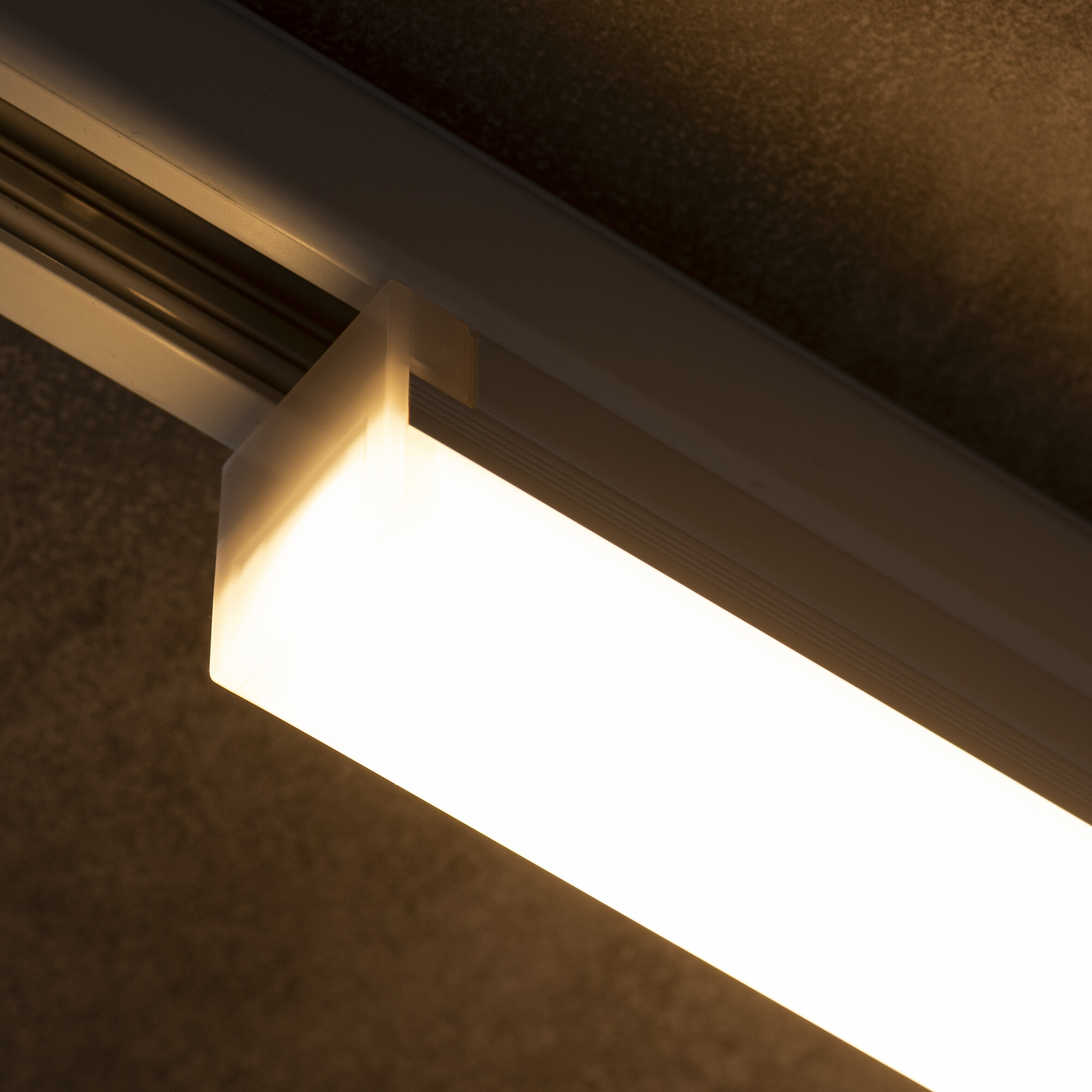 LTL-E 24W-120-CCT-W - KANLUX