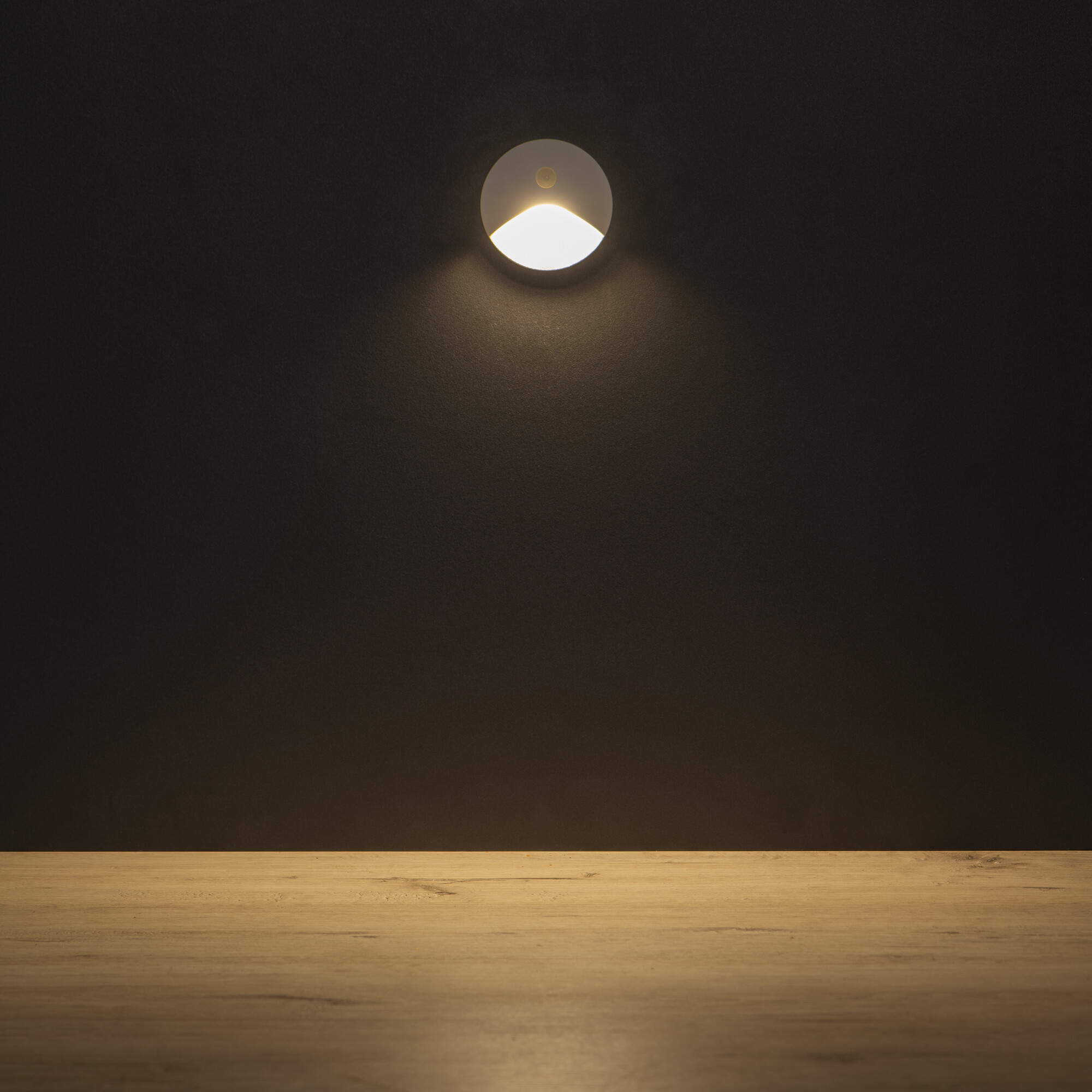 EXIN LED PIR O W-WW - KANLUX