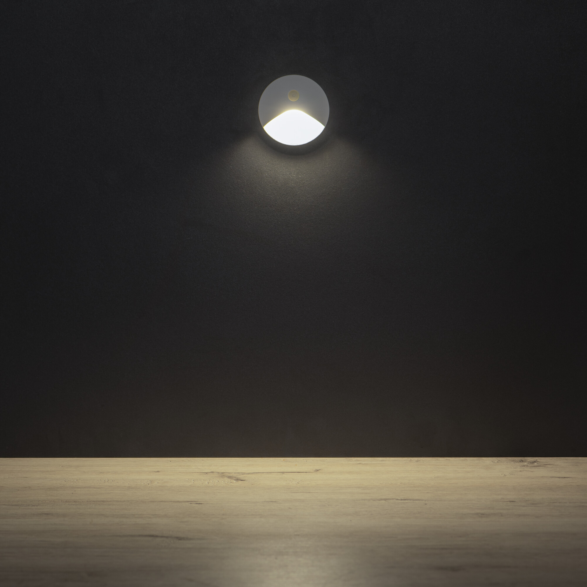 EXIN LED PIR O W-NW - KANLUX