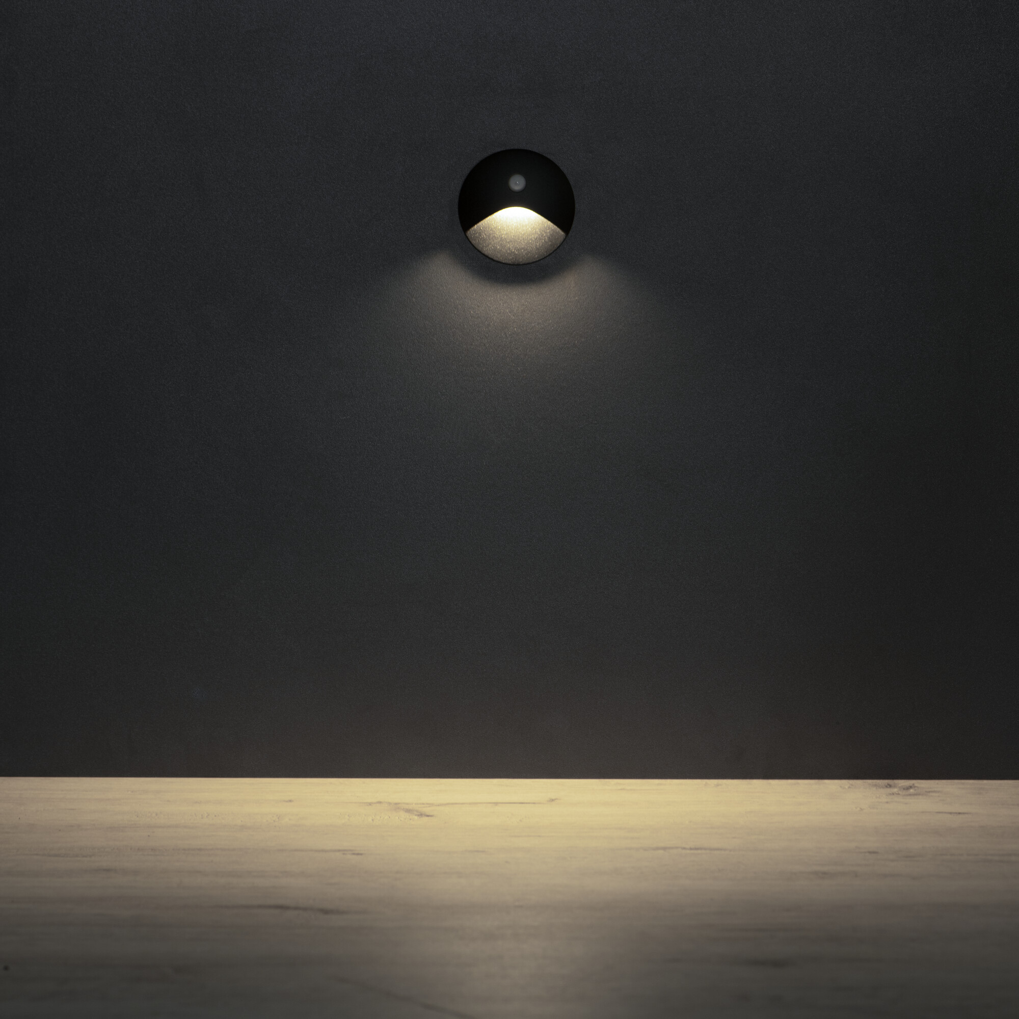 EXIN LED PIR O B-NW - KANLUX