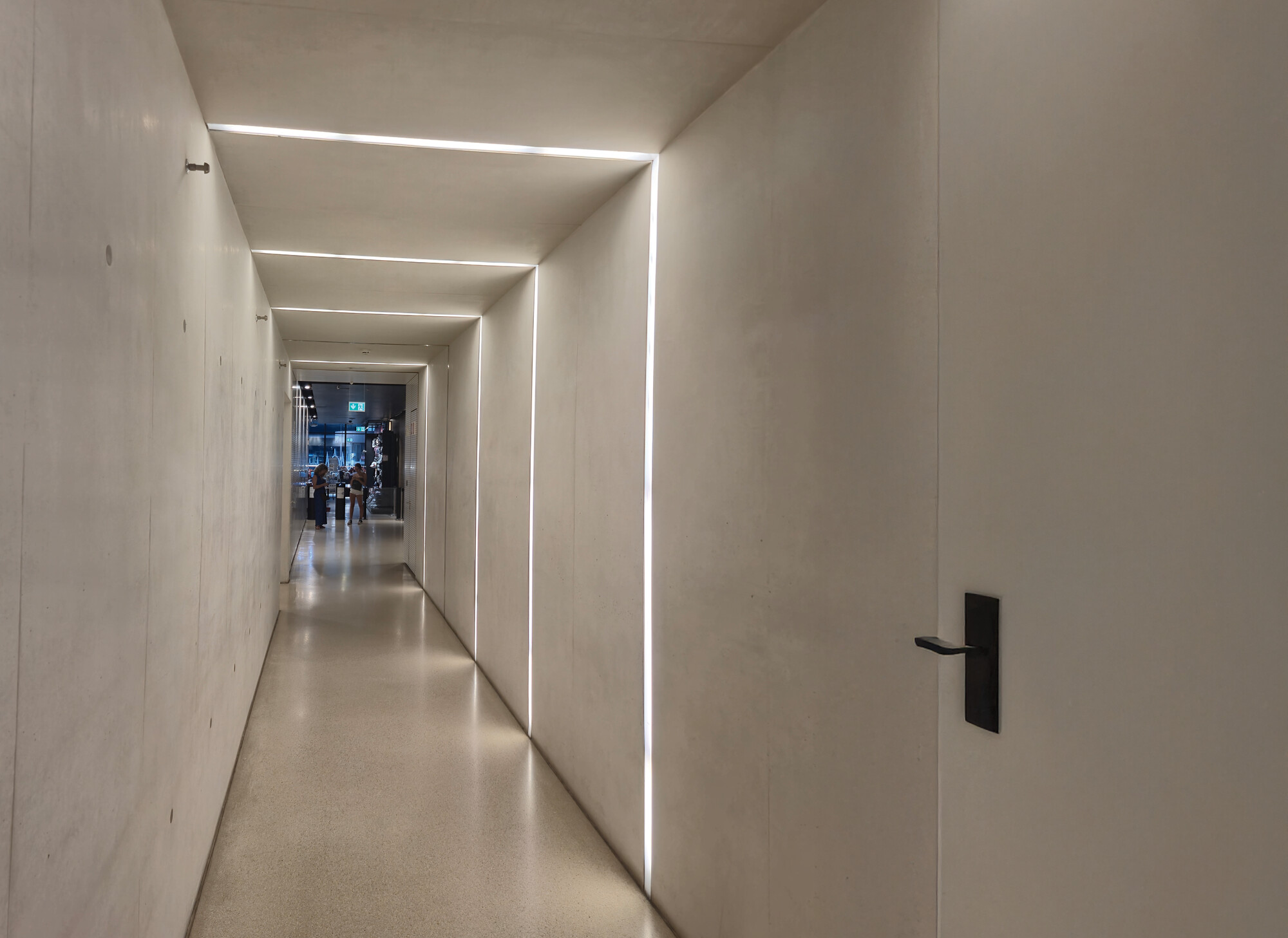 Aranżacja LCOB 14W/M 24 IP65-NW