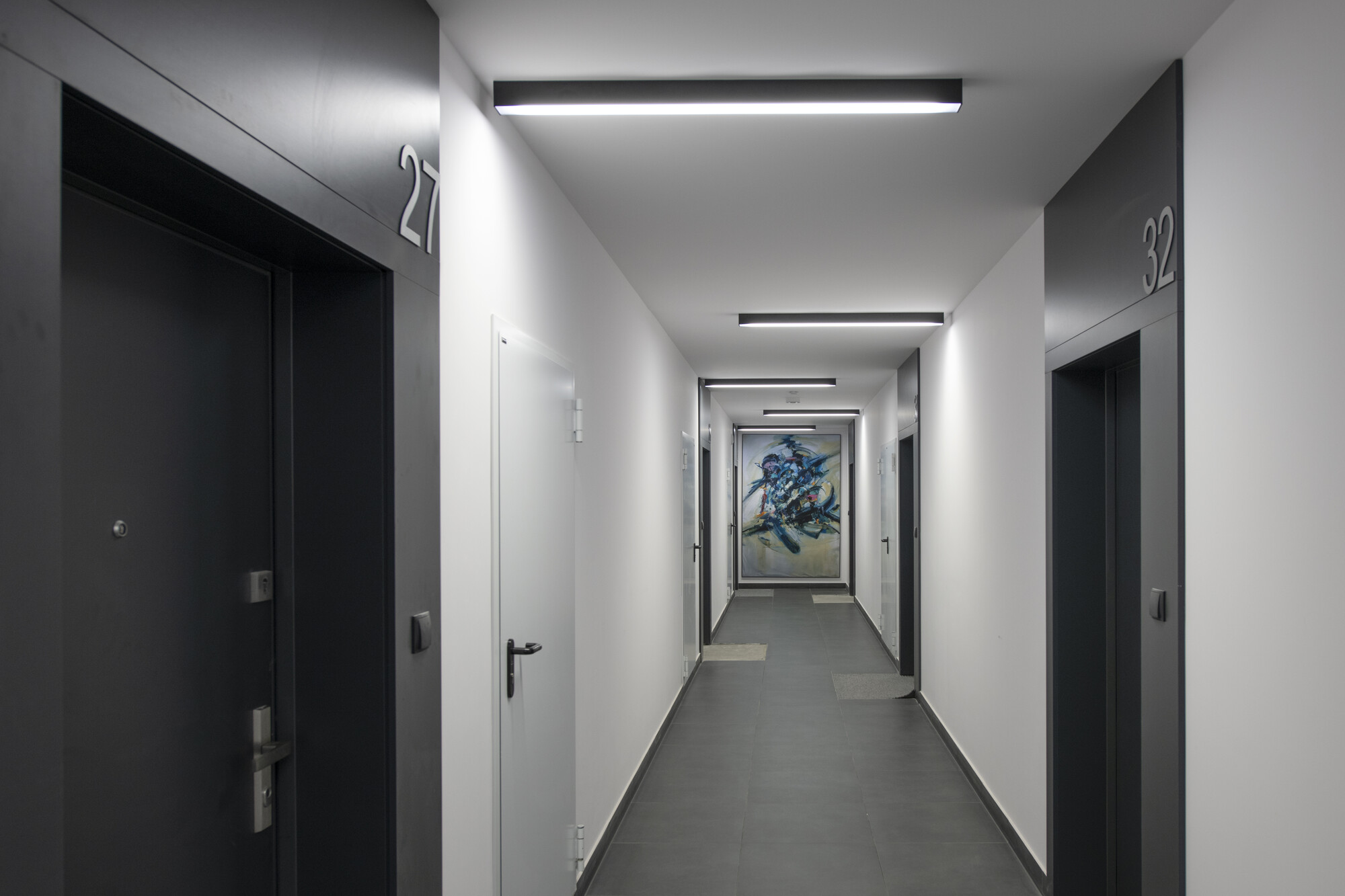 Zalety źródła światła LED SMD: Efektywność 140lm/W  - idealne rozwiązanie do oświetlenia obiektów przemysłowych i biurowych