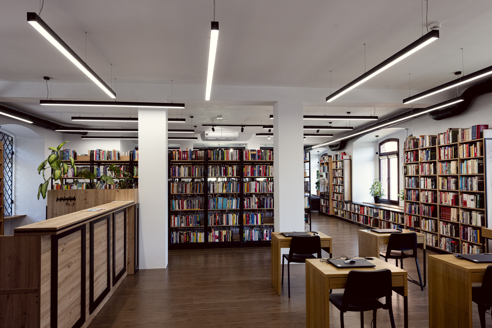 Oświetlenie Miejskiej Biblioteki Publicznej w Słupsku - 2