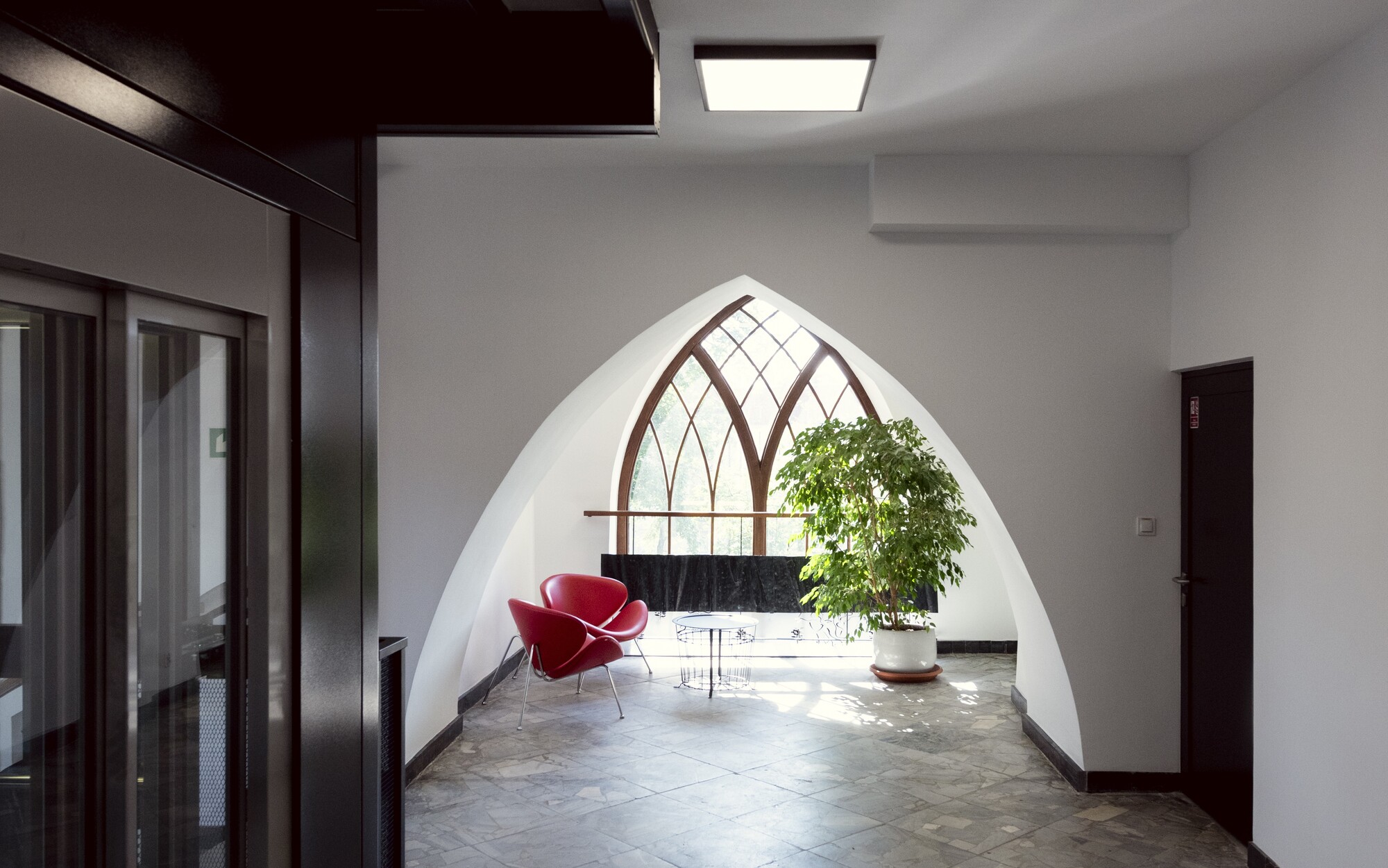 Oświetlenie Miejskiej Biblioteki Publicznej w Słupsku - 4