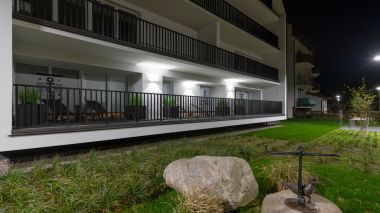 Progetto illuminotecnico relativo ad appartamenti per vacanze - vicino a Brzeg by Nickel