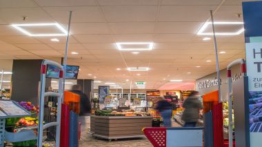 Oświetlenie marketu w Niemczech